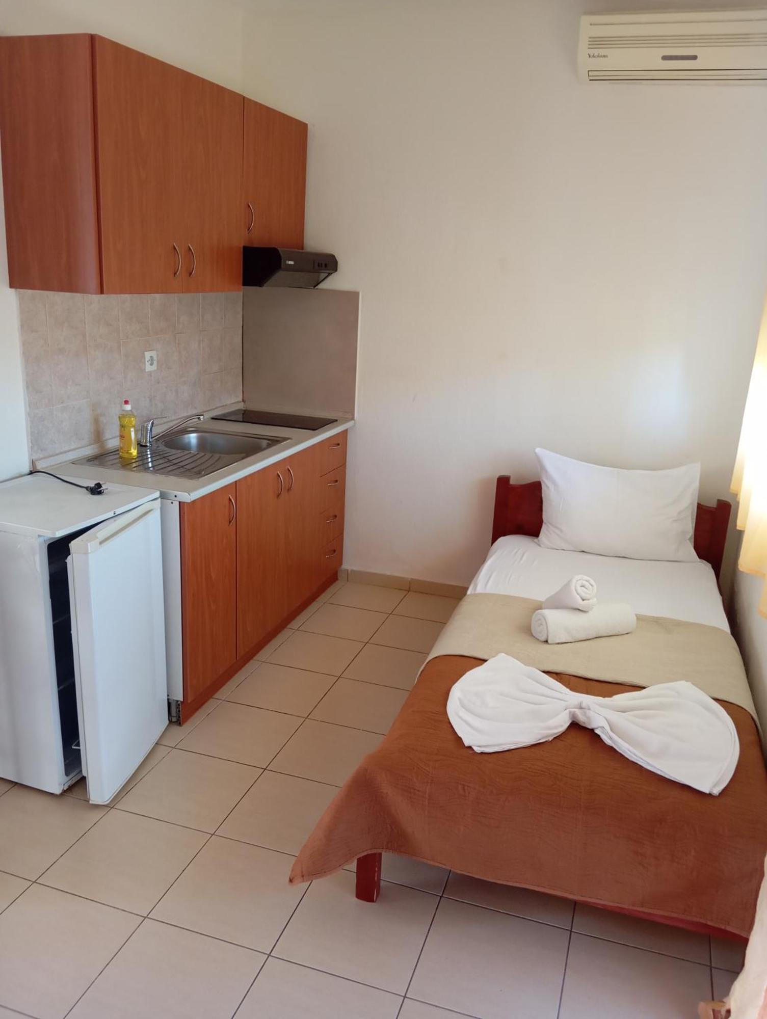 Apartments Gregory & George Chaniotis Extérieur photo